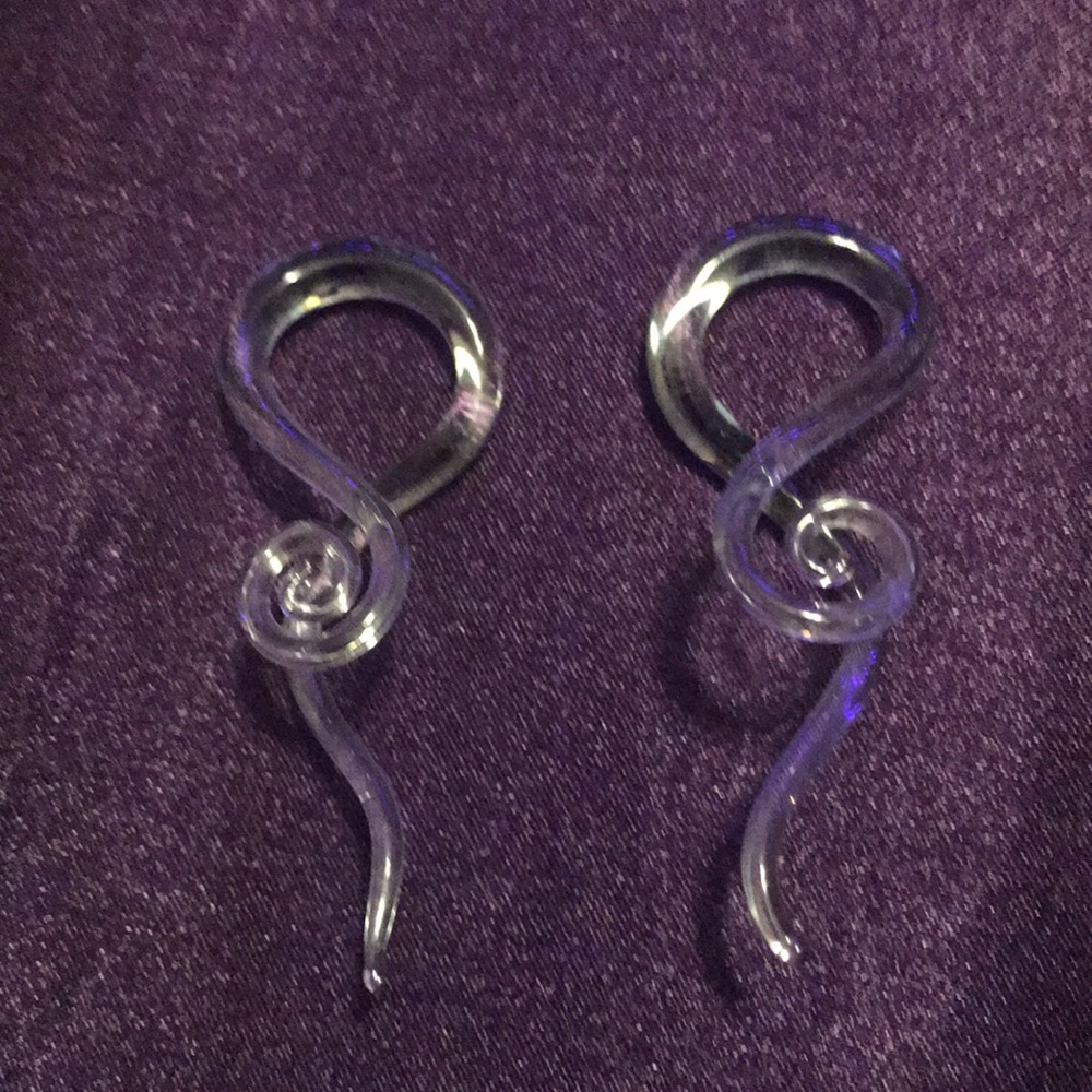 New handblown Swirly glass clear gauge earrings - Picture 1 of 5